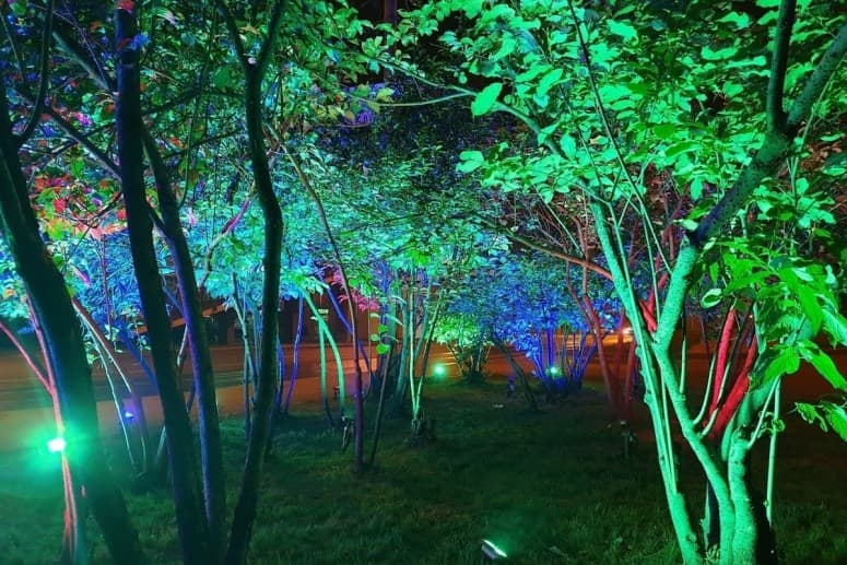 Подсветка фасадов частных домов, уличный прожектор для подсветки фасадов частных домов купить